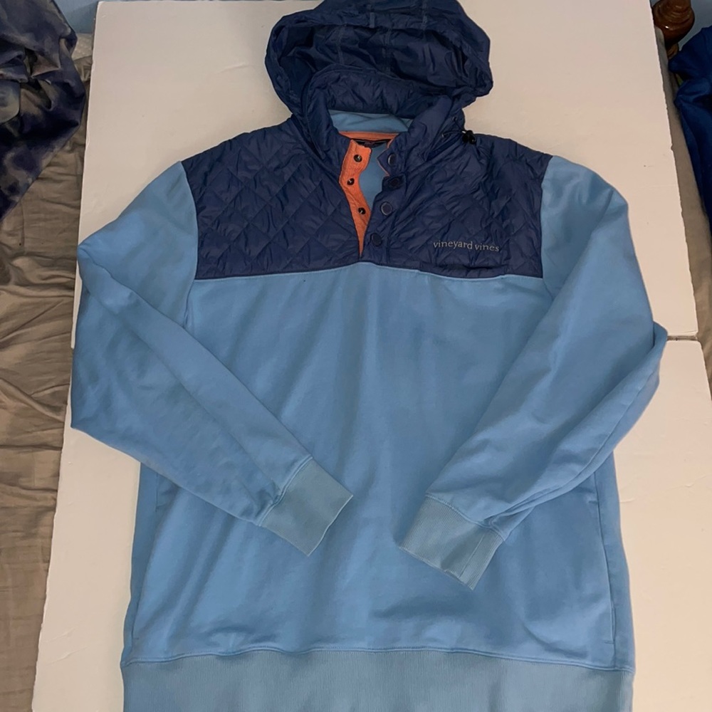 Vineyard vines sweater mens size Large